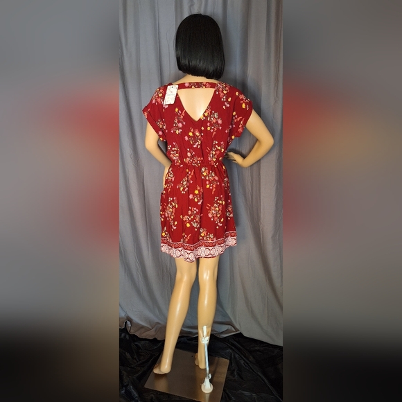 NWT/Pink Rose Spicy Red Floral mini dress/size Small/ - Picture 13 of 14